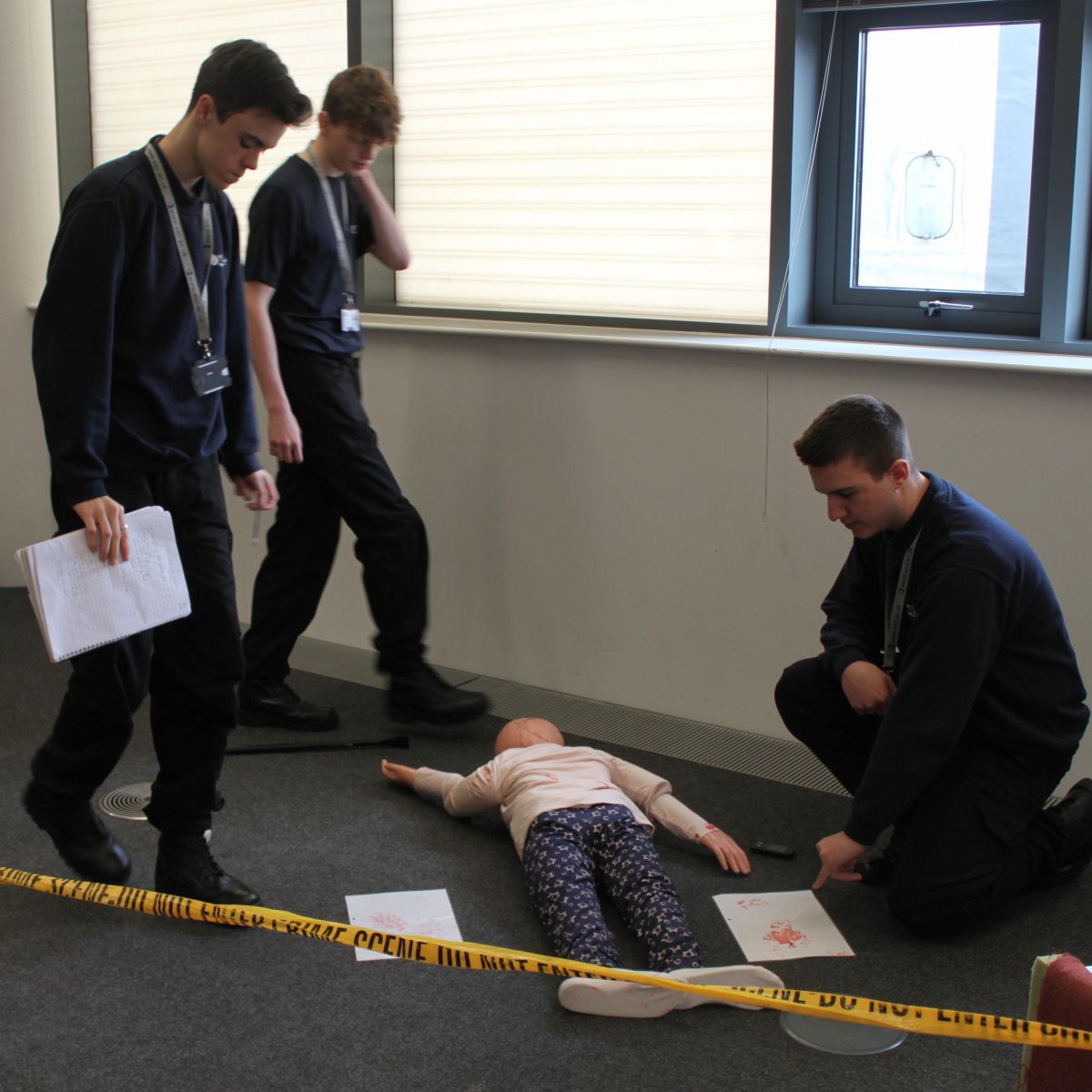 Applied Science students take part in a Forensics workshop.