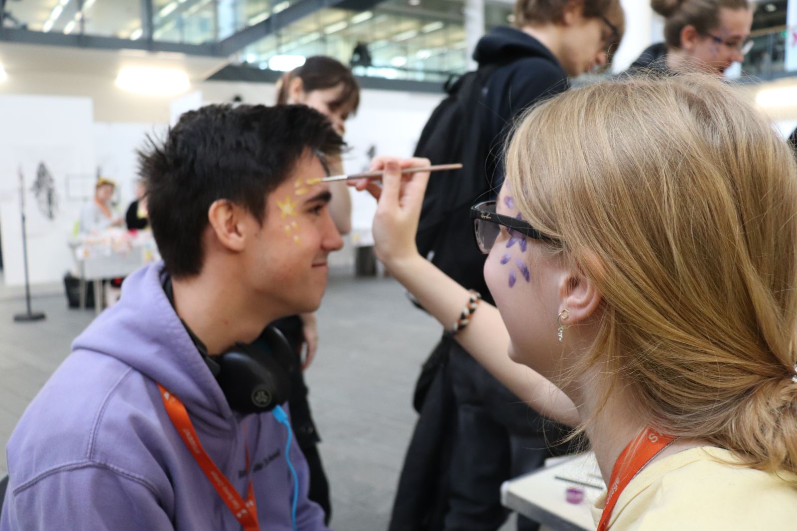 STUDENT FACE PAINTING
